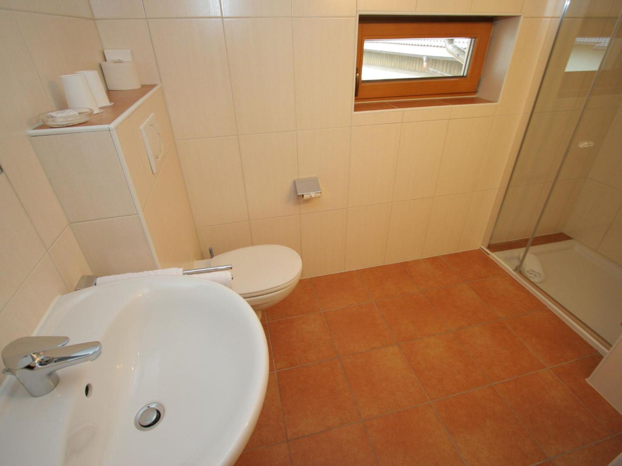 Charming Apartment In Uderns With Balcony מראה חיצוני תמונה