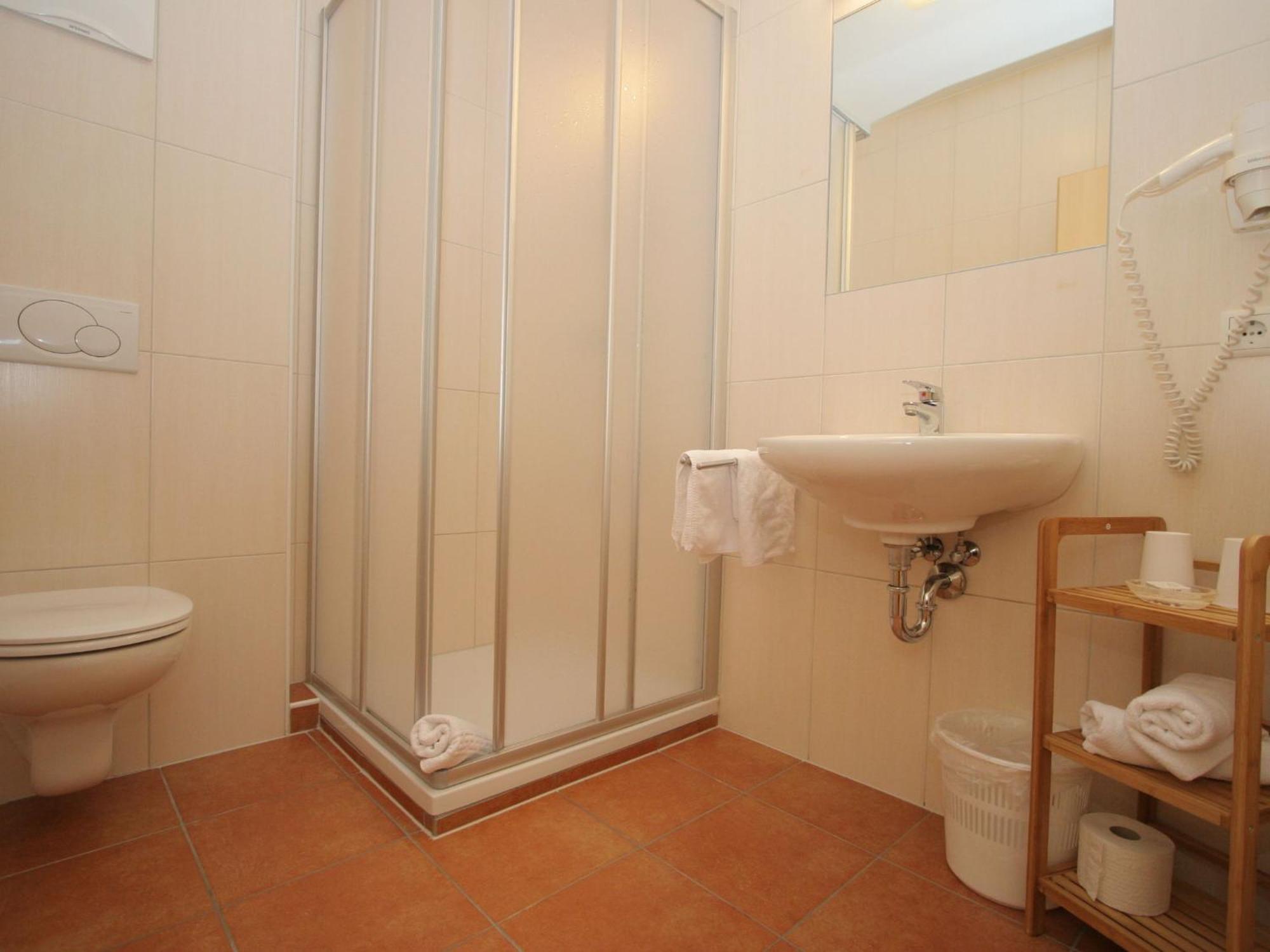 Charming Apartment In Uderns With Balcony מראה חיצוני תמונה