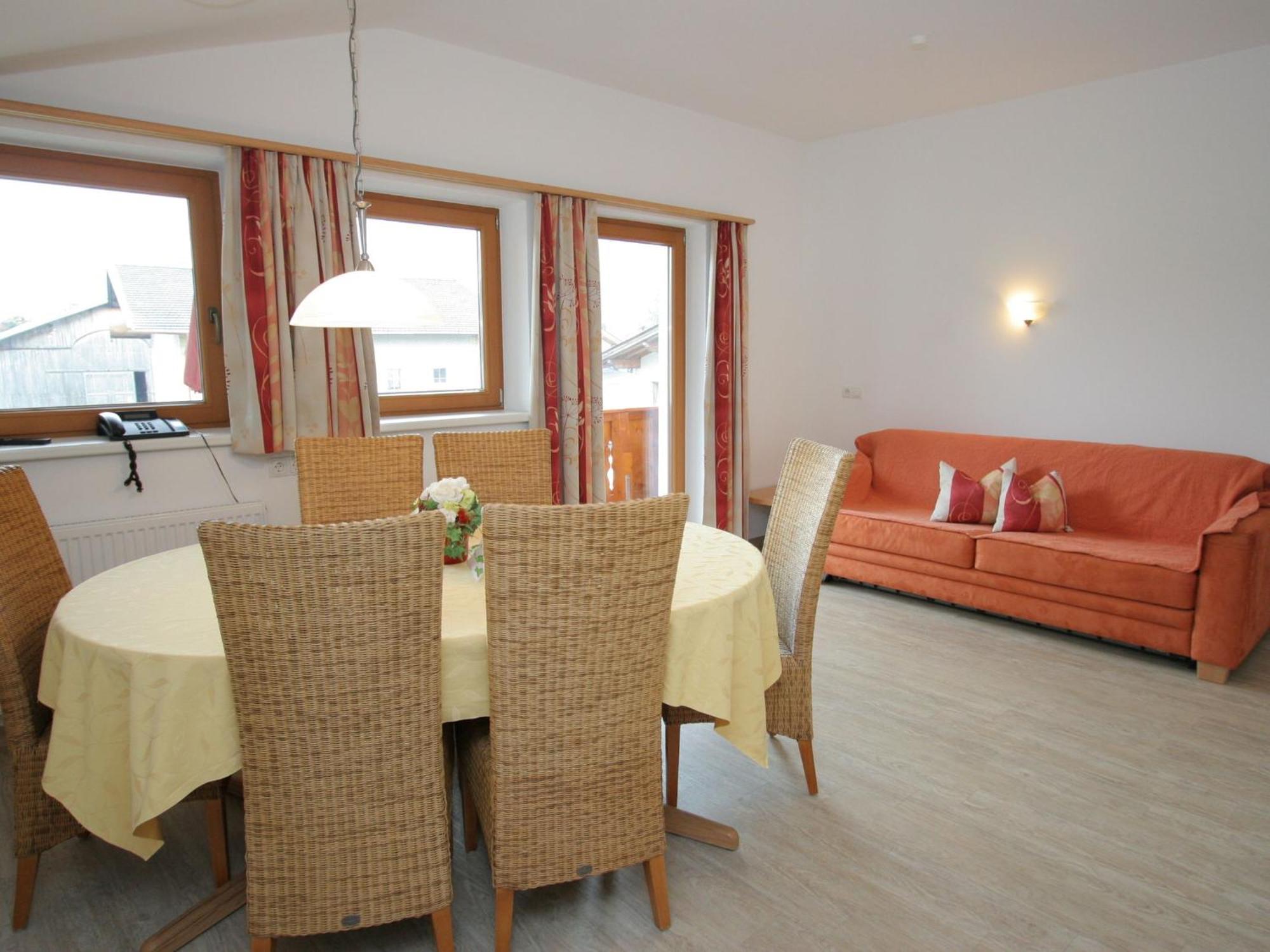 Charming Apartment In Uderns With Balcony מראה חיצוני תמונה