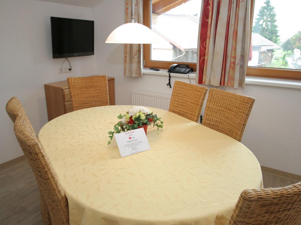 Charming Apartment In Uderns With Balcony מראה חיצוני תמונה
